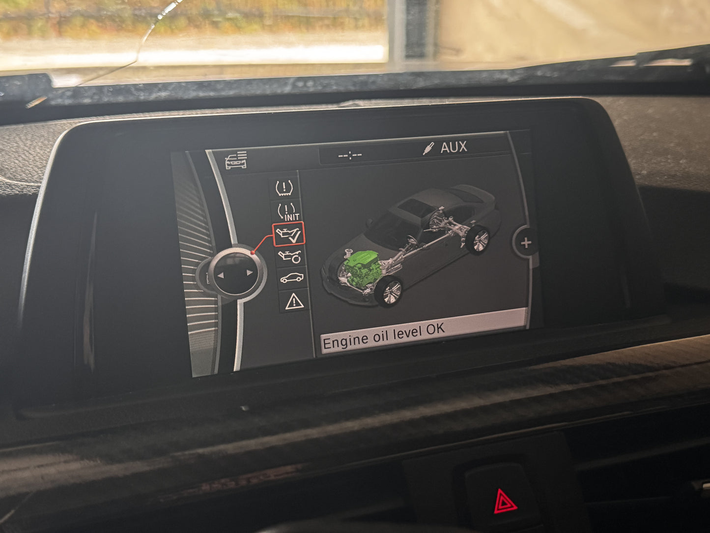 Genuine 2013 Bmw 328i Xdrive F30 basic infotainment screen.