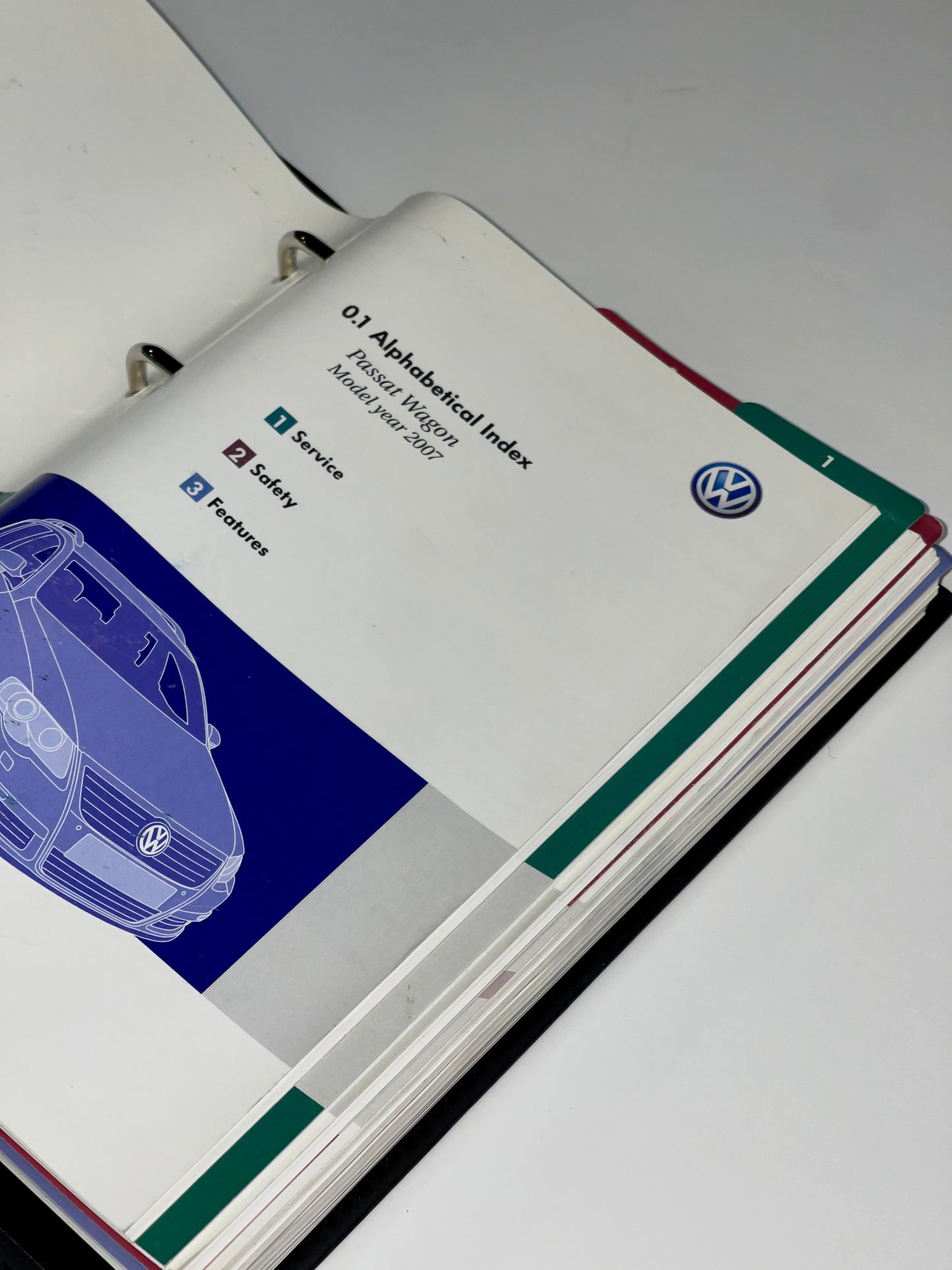 2007 Volkswagen Passat Wagon Owner's Manual.