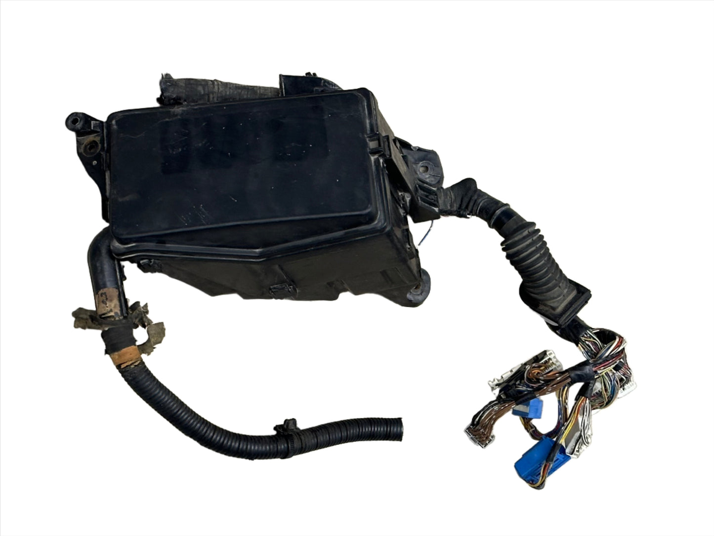 Genuine 2006 Lexus IS250 engine fuse/relay box LH.