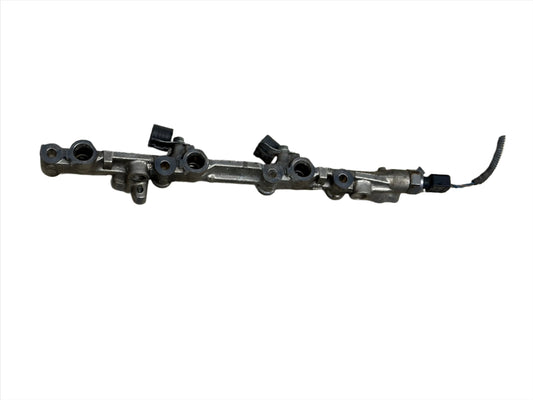 Genuine 2006 Lexus IS250 fuel rail.