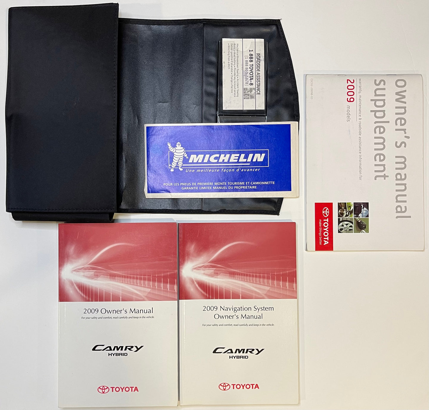 2009 Toyota Camry Hybrid Owner's Manual.