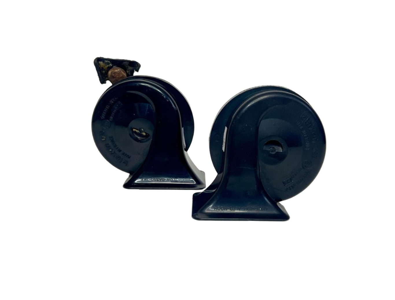 Genuine 1998-2004 Volkswagen Golf (Mk4) High&Low Klaxon Horns + Low tone mounting bracket.