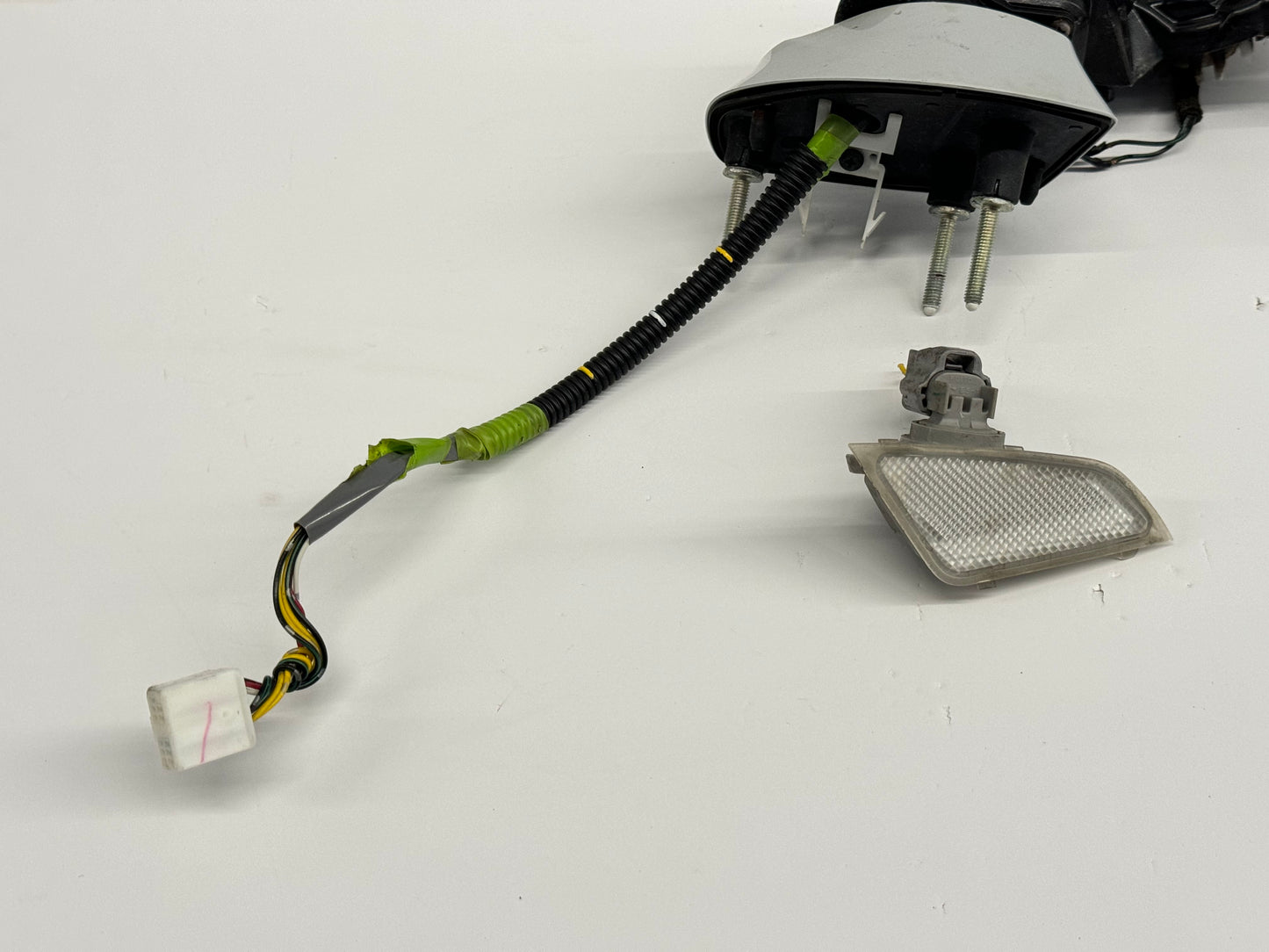 Genuine 2006 Lexus IS250 side mirror frame with base LH.