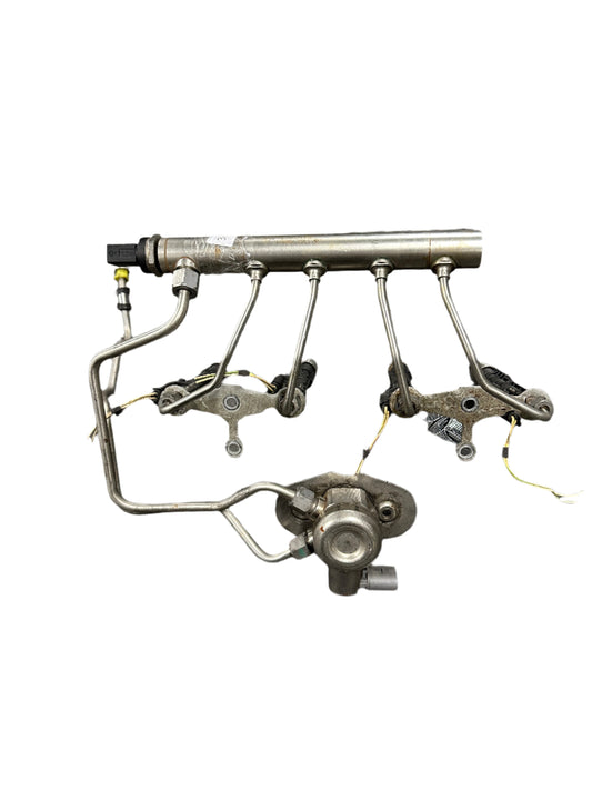 Genuine 2013 Bmw 328i Xdrive F30 high pressure fuel pump with full line.