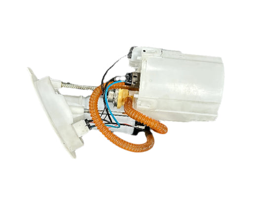 Genuine 2013 Bmw 328i Xdrive F30 fuel pump assembly.