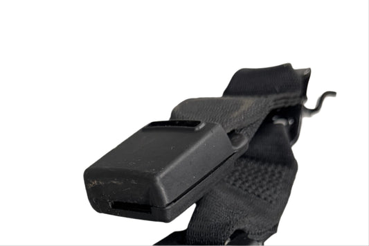 Genuine 2013 Bmw 328i Xdrive F30 rear centre seatbelt buckle.