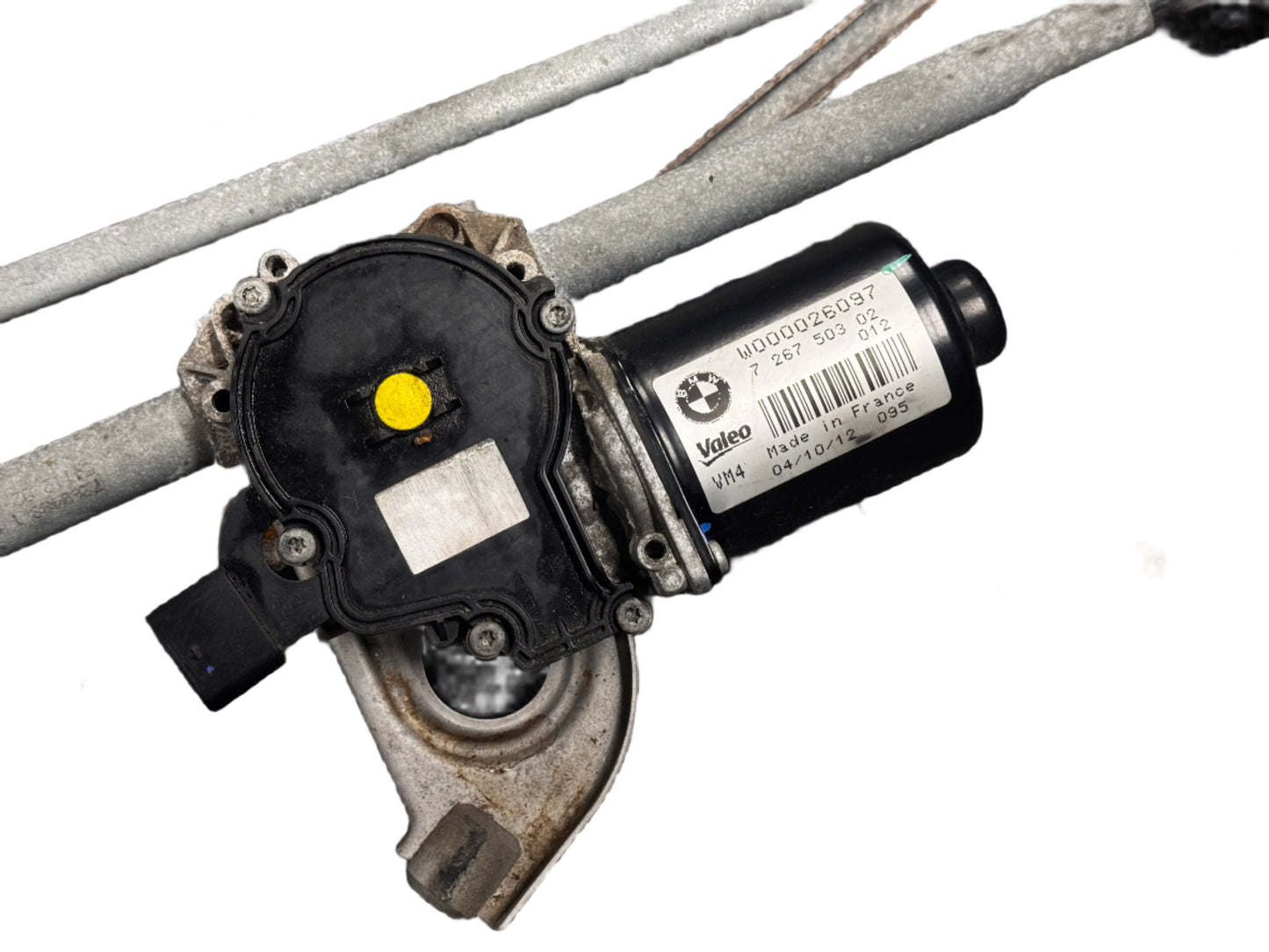 Genuine 2013 Bmw 328i Xdrive F30 windshield wiper linkage with motor.